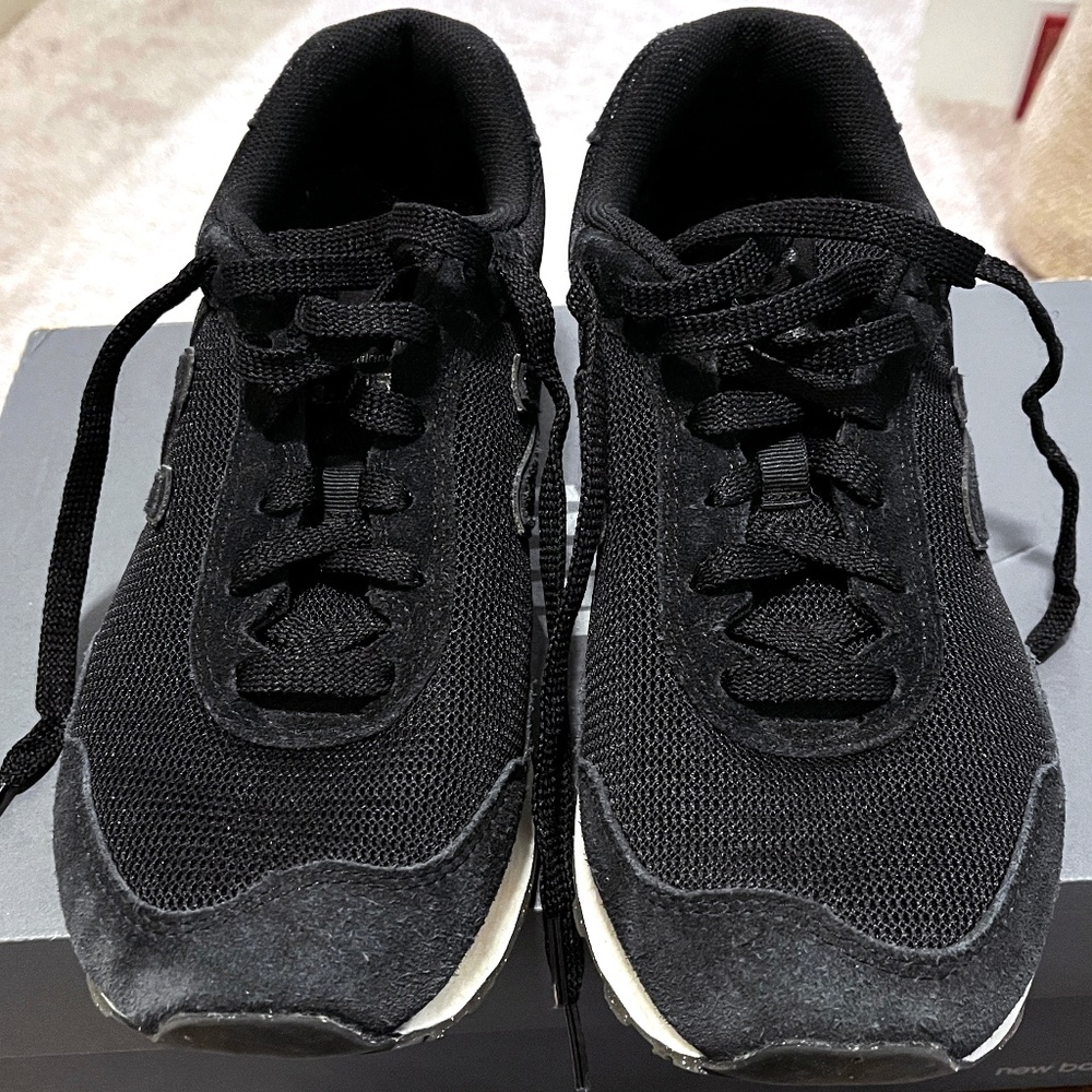 New Balance 515 Women's Lace-up Black Sneakers with Glitter/Sparkle Accents - Picture 13 of 13